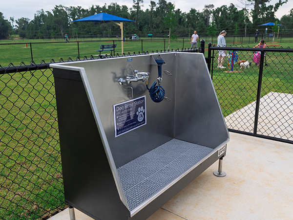 Dog Rinse Station – Apalachee Regional Park Dog Park | Bliss Products and Services Dog rinse station at Apalachee Regional Park Dog Park in Leon County, Florida — installed by Bliss Products and Services.