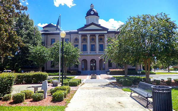 Columbia County Courthouse exterior in Lake City, Columbia County, Florida