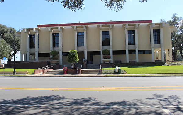Jackson County courthouse building in Marianna Florida