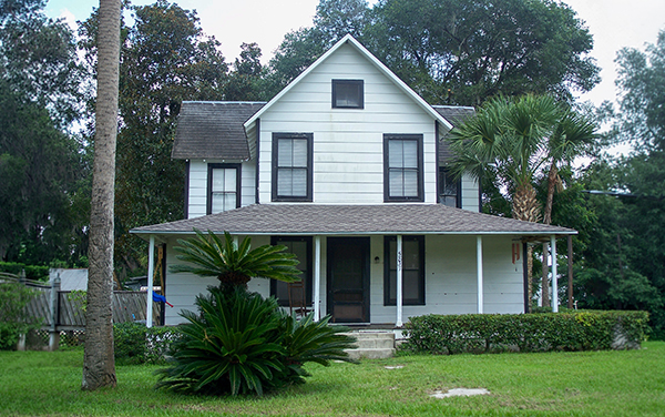 Historic house in the Lake Lillian Historic District in Belleview, Marion County, Florida