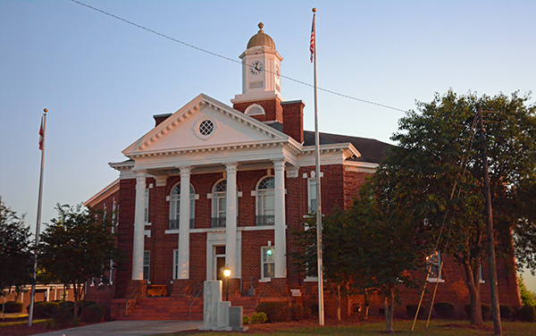 Bacon County Courthouse in Alma, Georgia, representing Bacon County civic character for Bliss Products and Services.