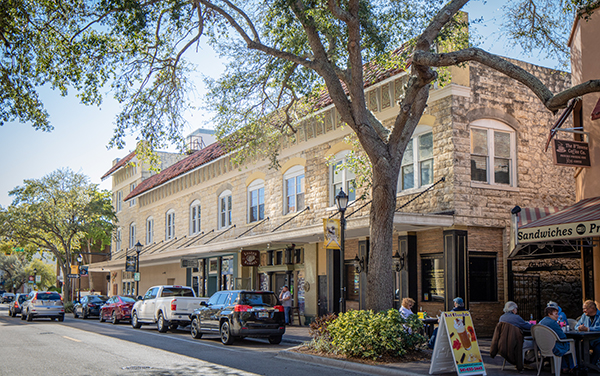 13th Street in historic downtown Bradenton, Manatee County, Florida
