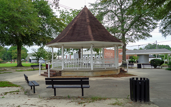 Goldwasser Park gazebo in Alma, Georgia, representing public park and community gathering spaces in Bacon County for Bliss Products and Services.