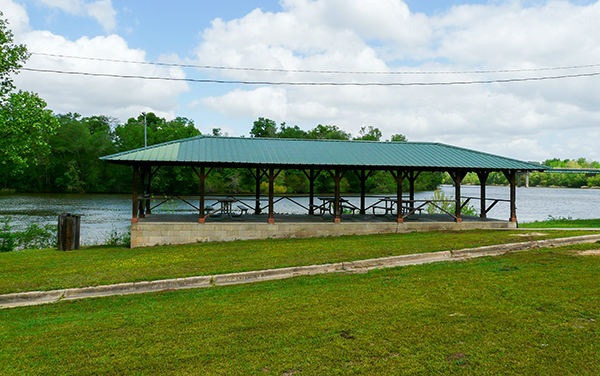 Covered picnic shelter beside the Flint River at Cheney Griffin Park in Bainbridge, Georgia