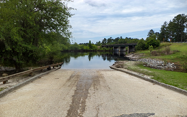 Suwannee River boat ramp in Fargo, Georgia, providing public water access in Clinch County.