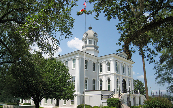 Historic Thomas County Courthouse with clock tower in Thomasville, Georgia